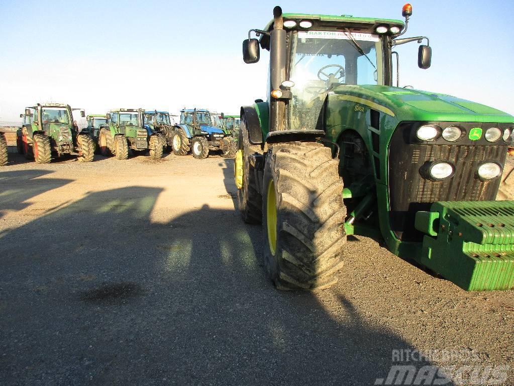 John Deere 8245 R Traktorit
