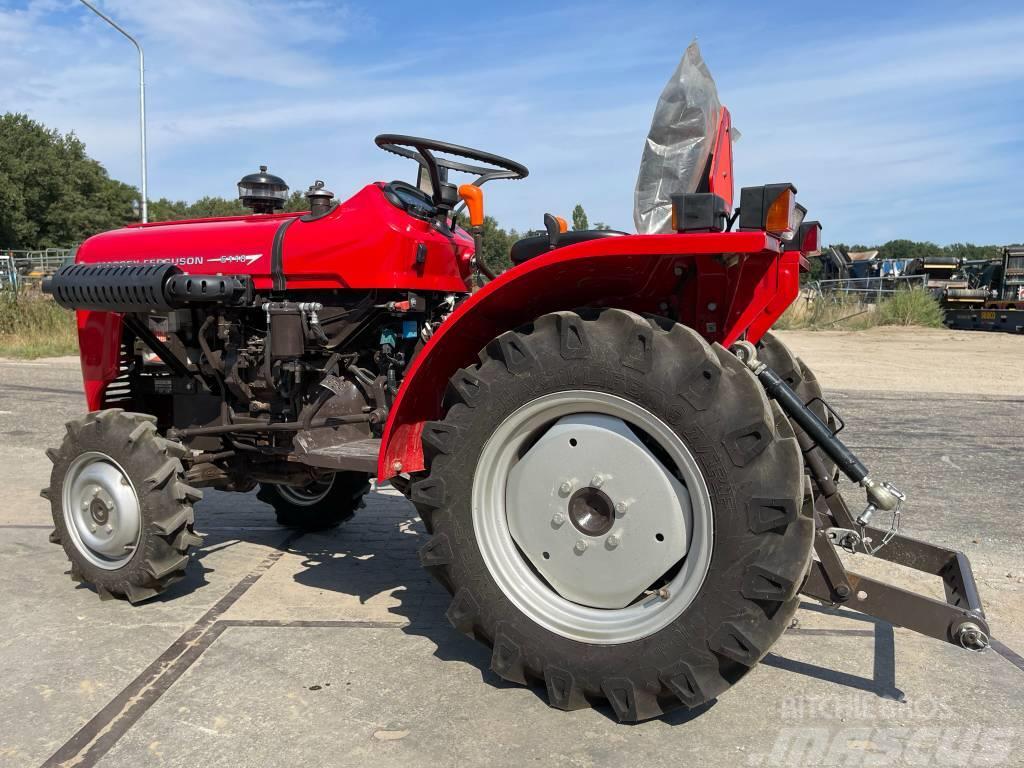 Massey Ferguson 5118 - 11hp New / Unused Traktorit