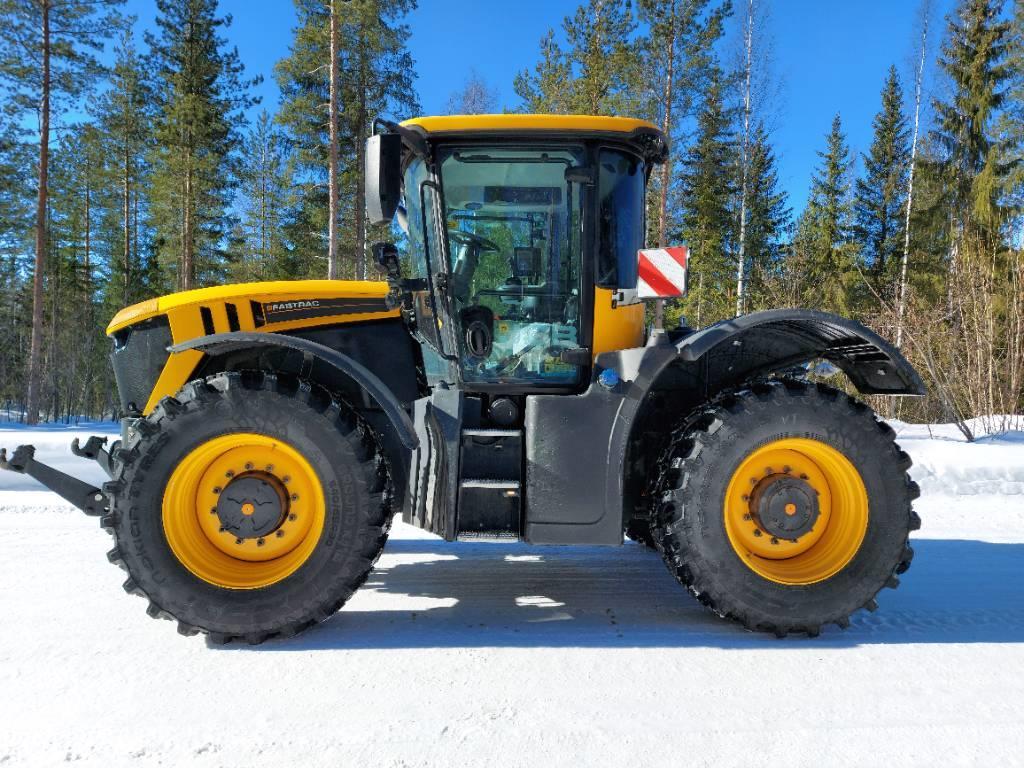 JCB Fastrac 4220 Nordic Edition Traktorit
