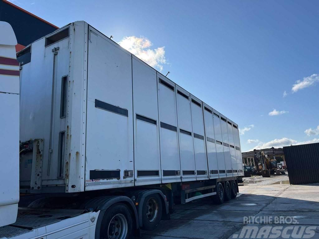 Schmitz Cargobull NKS SCB S3B BOX L=13682 mm Eläinkuljetuspuoliperävaunut