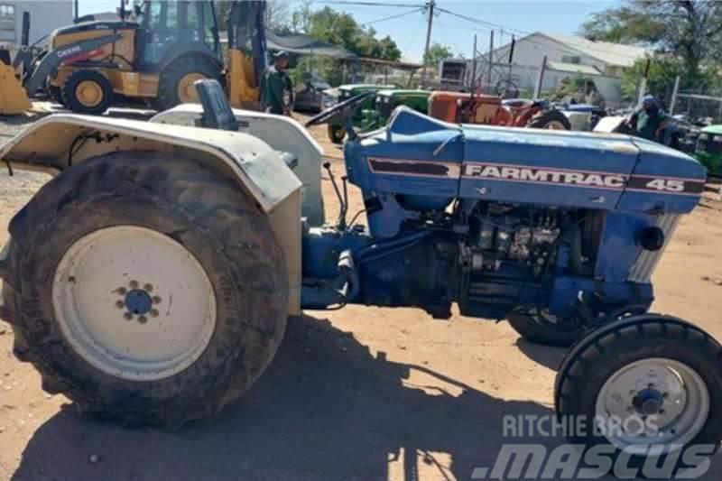  Farm FARMTRAC 45 Traktorit