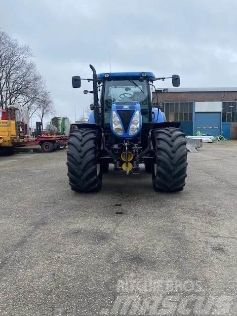 New Holland T7 210 T7.210 Traktorit