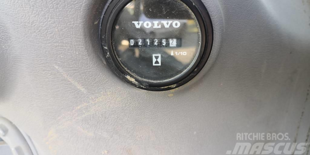 Volvo PL 4809 E Putkenlaskijat