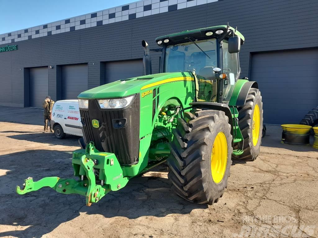 John Deere 8285 R Traktorit