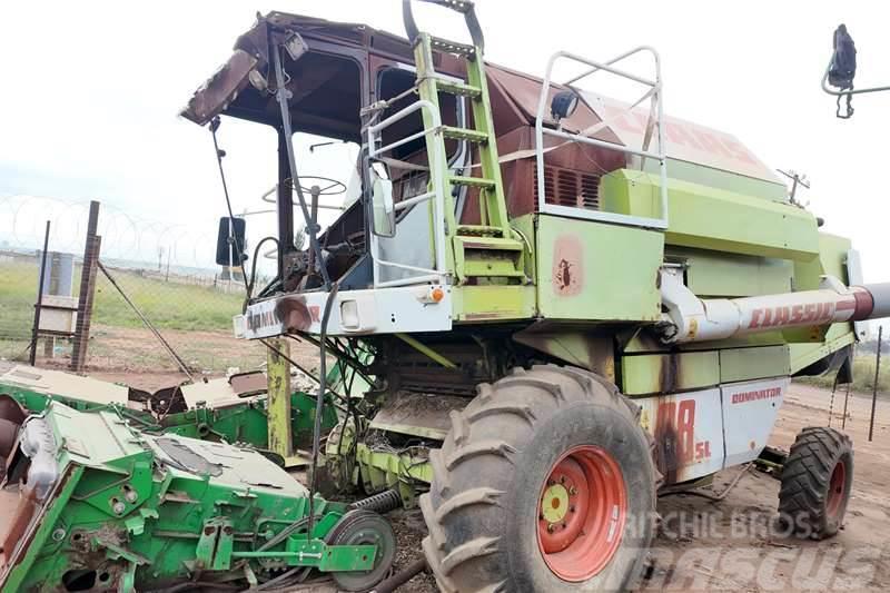 CLAAS Dominator 98SL Now stripping for spares. Muut kuorma-autot