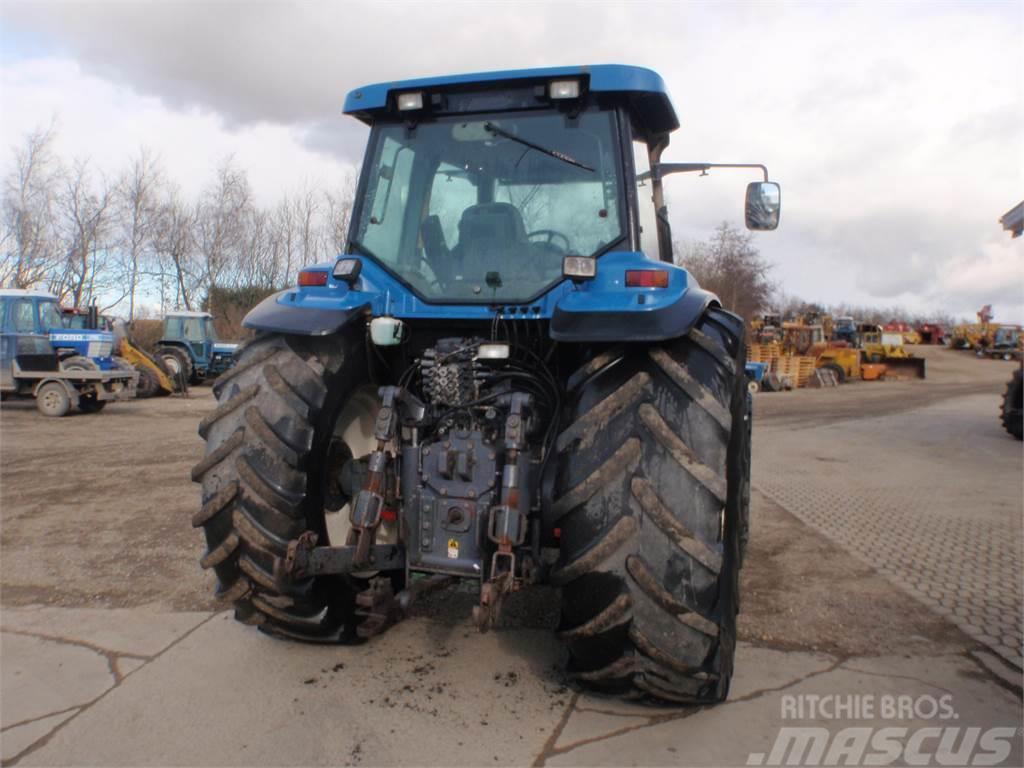 New Holland 8870 Traktorit