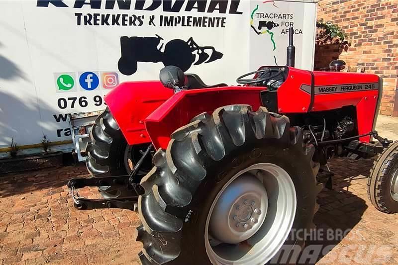 Massey Ferguson 245 Traktorit