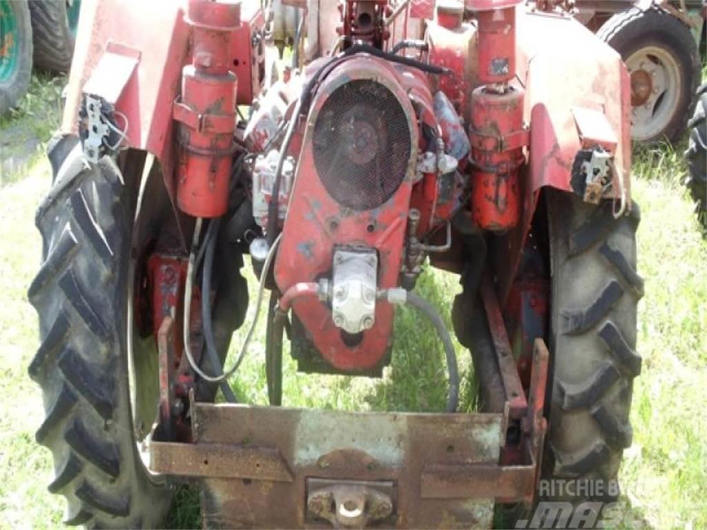 Fortschritt GT 124 Traktorit