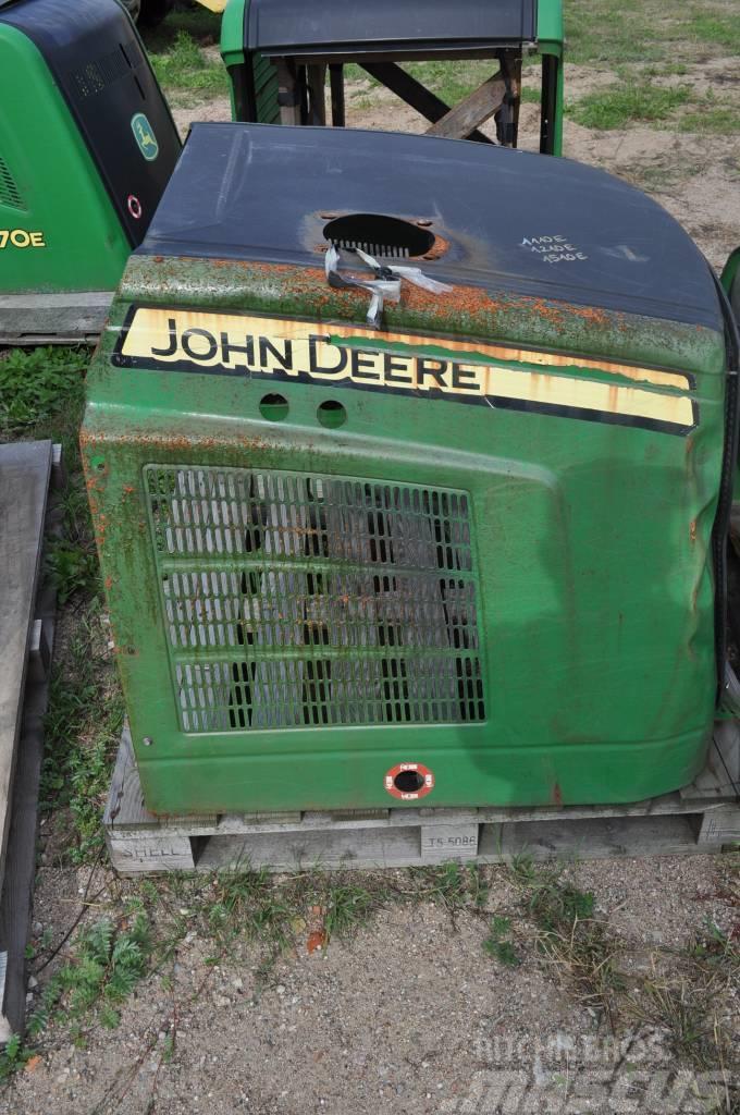 John Deere 1110/1210/1510E F649864 Ohjaamo ja sisusta