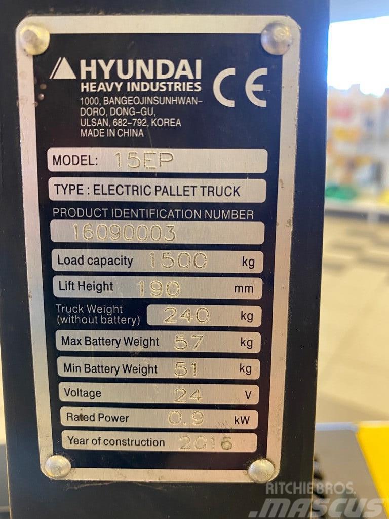 Hyundai 15EP Lavansiirtotrukit