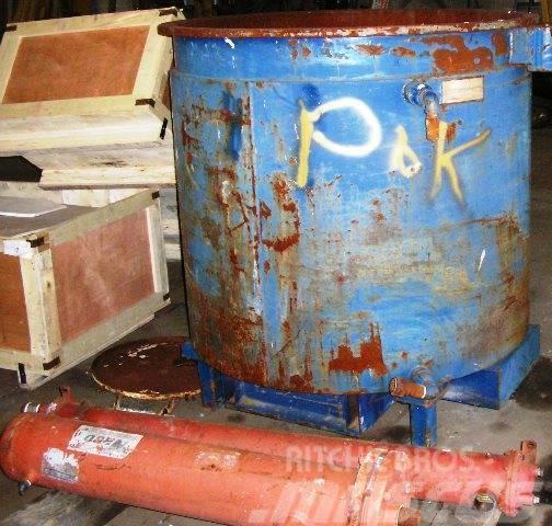  400 Gal Jacketed Carbon Steel Tank, No Model Numbe Suodattimet