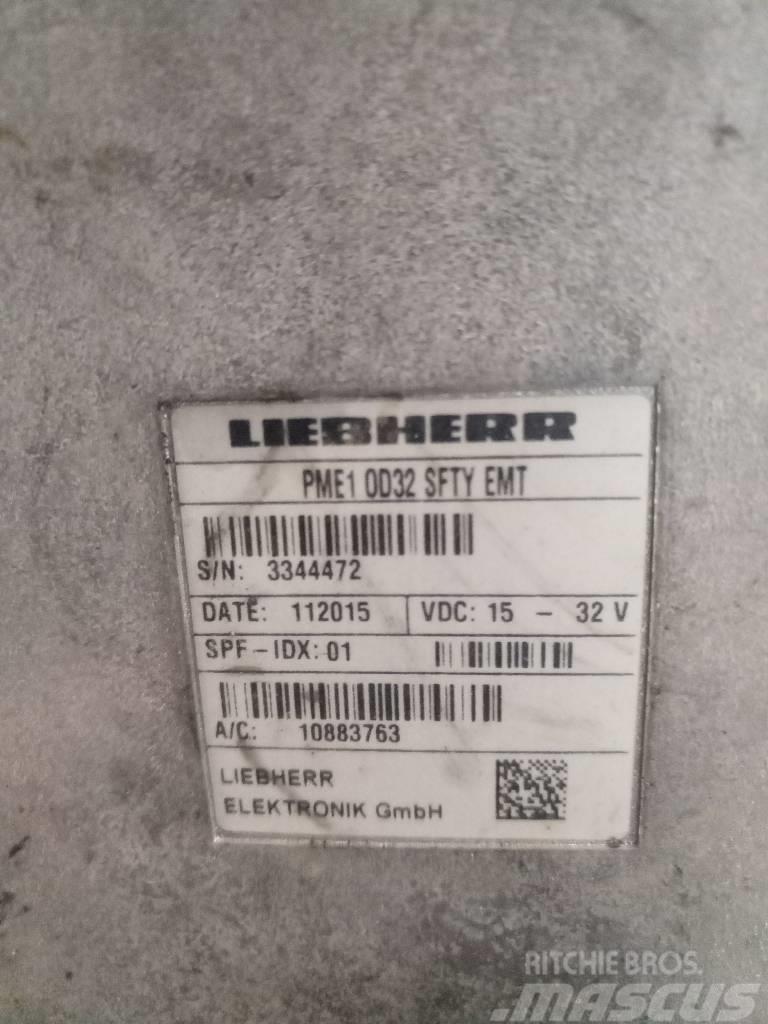 Liebherr R 916 LC Sähkö ja elektroniikka