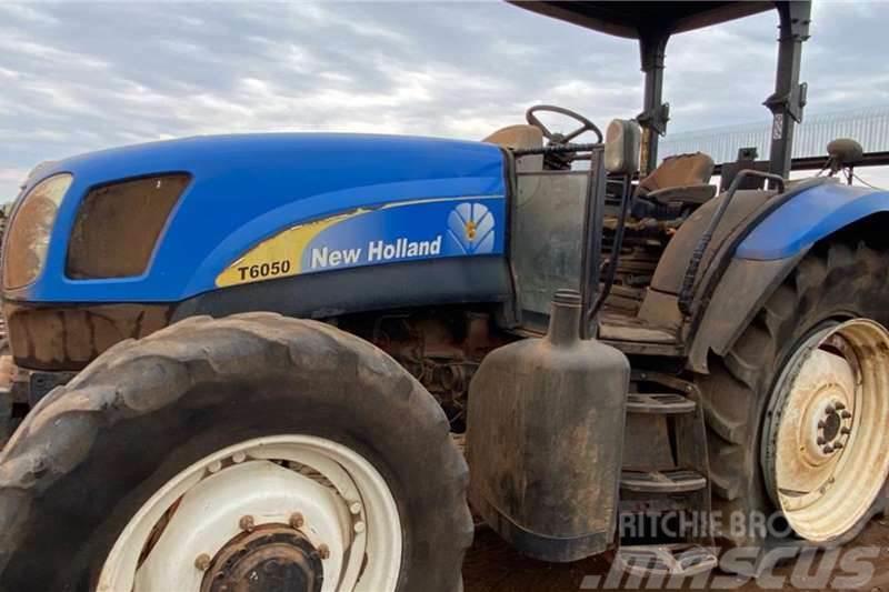 New Holland NH 6050 Stripping For Spares Traktorit