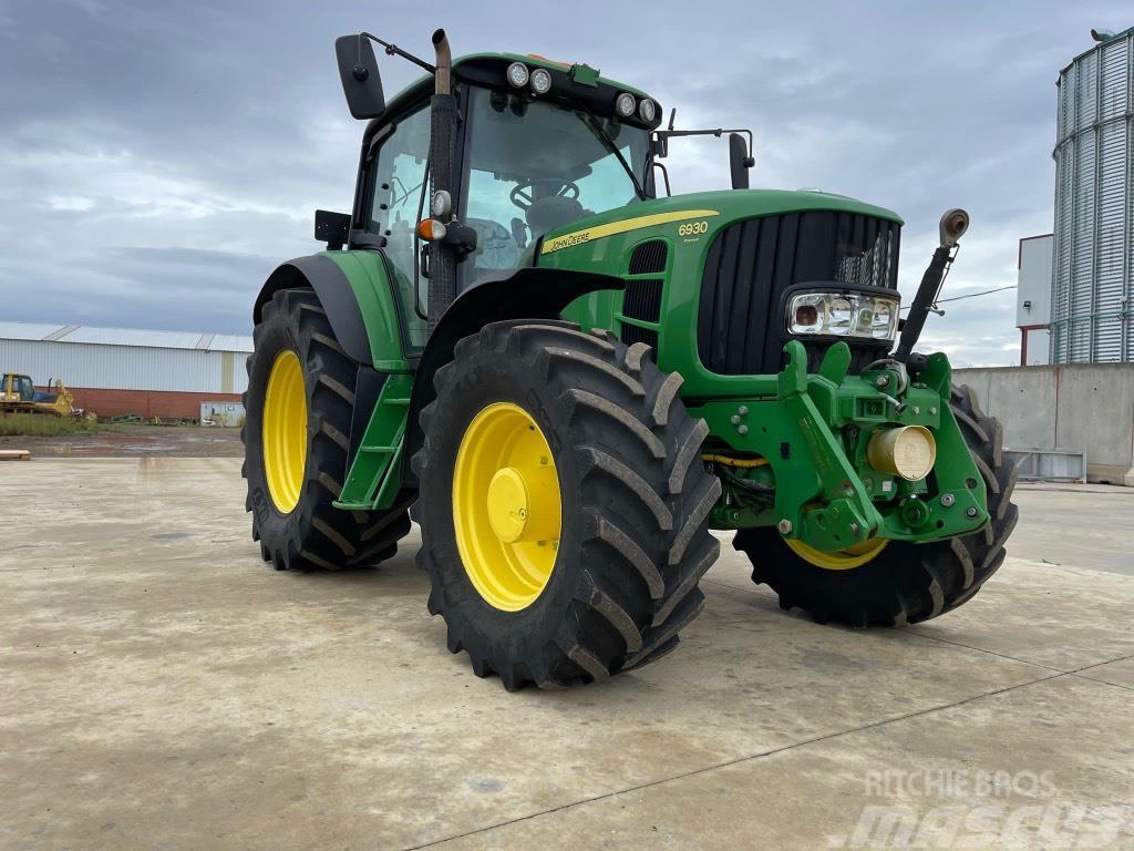 John Deere 6930 Premium Plus AP Traktorit