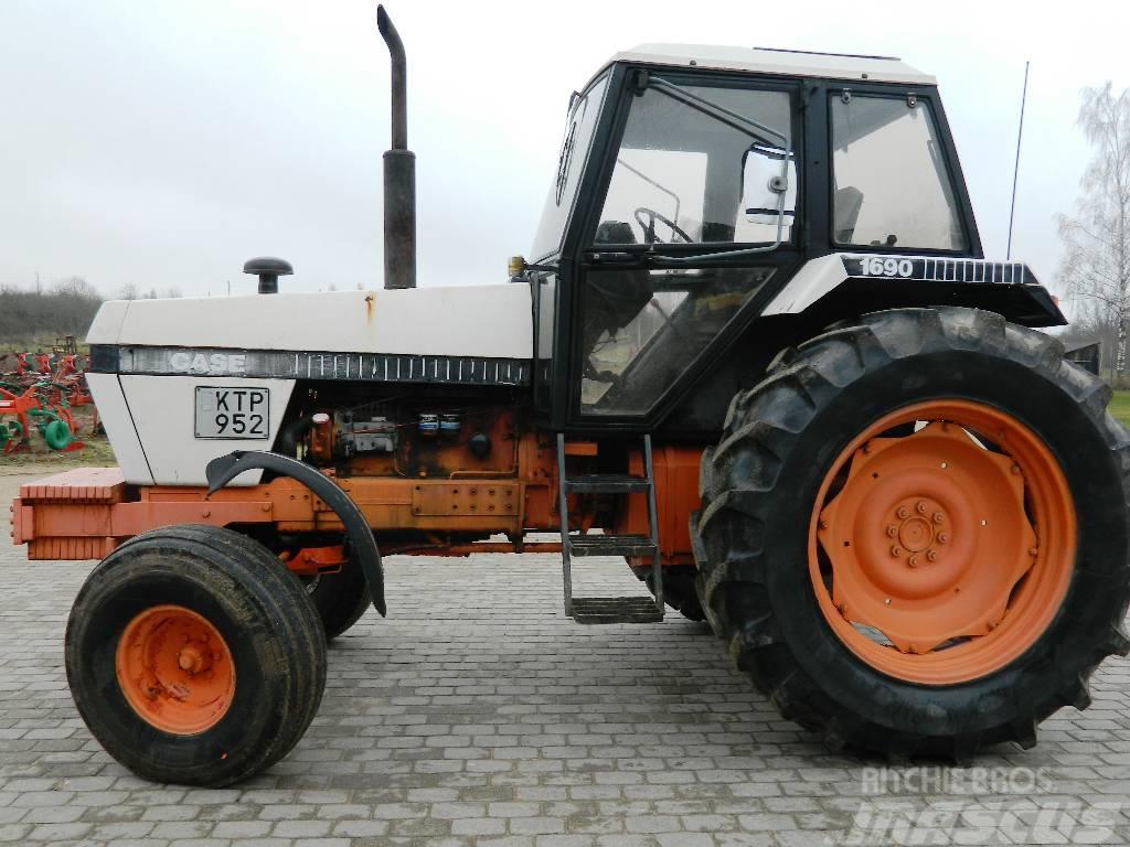 Case IH 1690 Traktorit