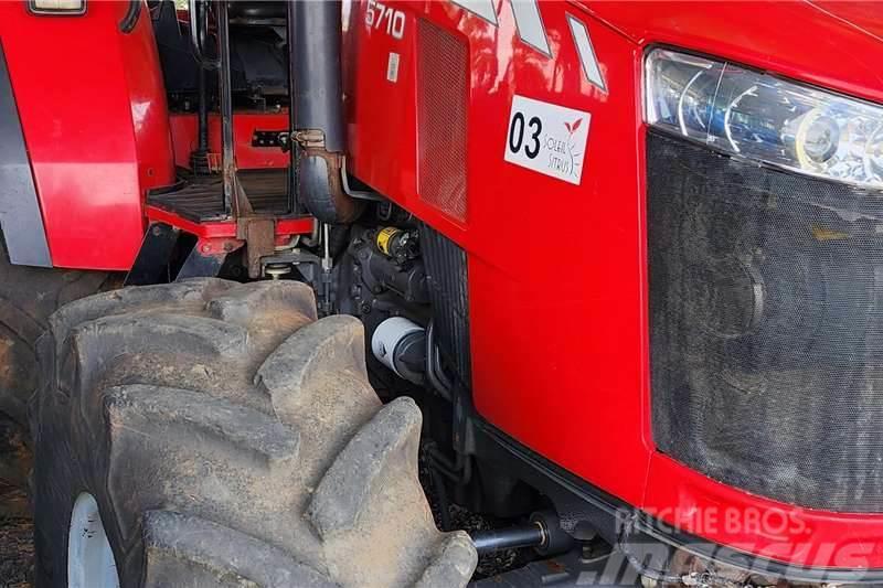 Massey Ferguson 5710 Traktorit