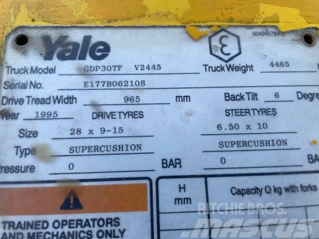 Yale GDP30TF Dieseltrukit