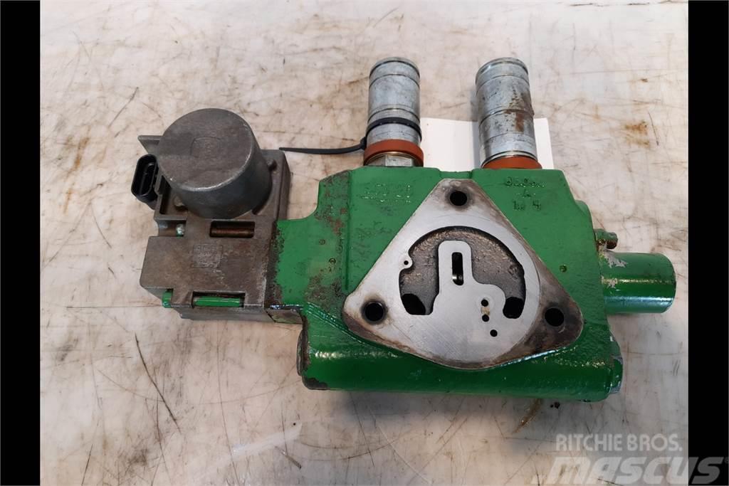 John Deere 6920 Remote control valve Hydrauliikka