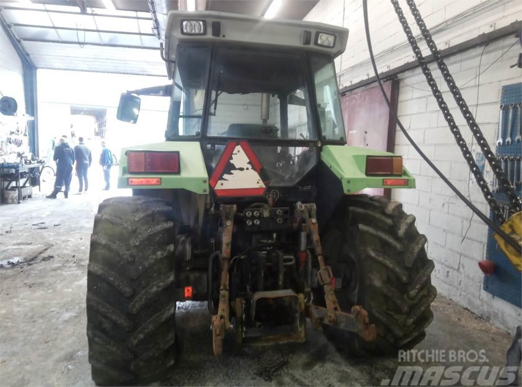 Deutz-Fahr Agrostar 6.11 Traktorit