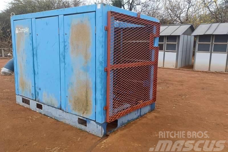  Silent Generator or Compressor Box Container Muut generaattorit