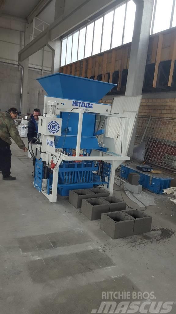 Metalika Concrete block making machine Betonikivikoneet