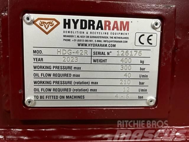 Hydraram HDG-42R | CW10 | 4.5 ~ 7.5 Ton | Sorteergrijper Kourat