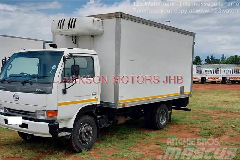 Nissan UD40, WITH INSULATED BODY AND TRANSFRIG KV660 UNIT Muut kuorma-autot