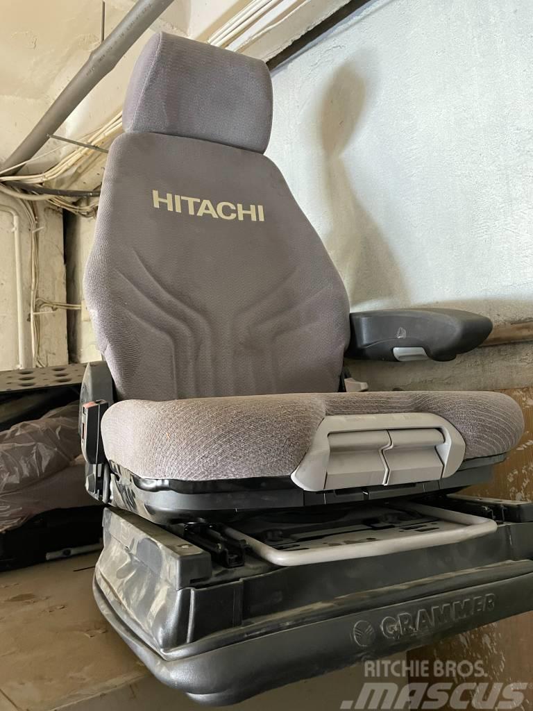 Grammer Hitachi ZW310 Ohjaamo ja sisusta