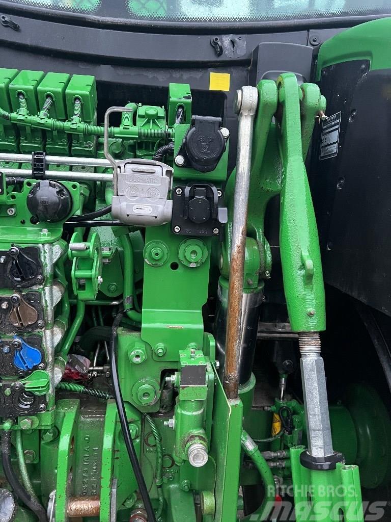 John Deere 6155R+LF+FPTO Traktorit
