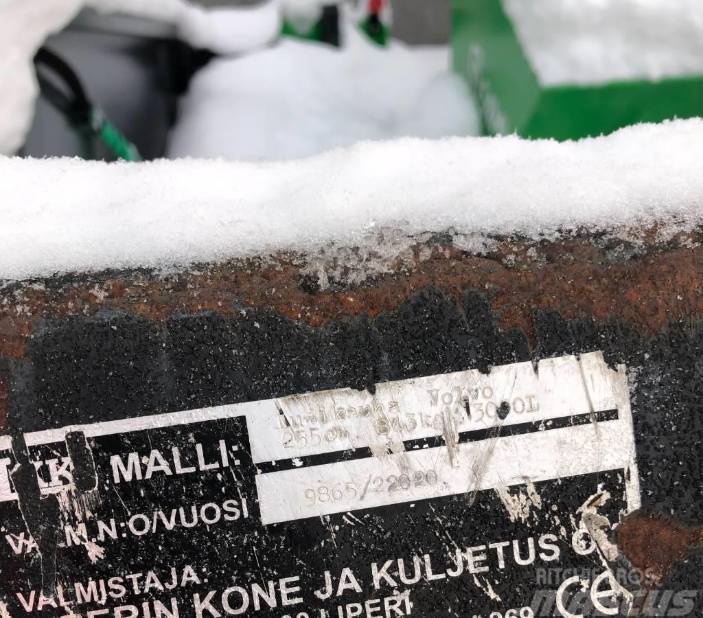  LKK Lumikauha 3000L Muut kuormaus- ja kaivuulaitteet sekä lisävarusteet