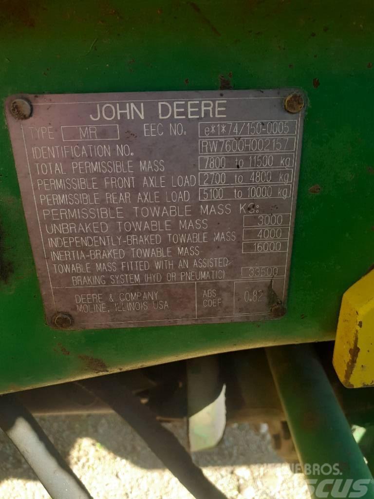 John Deere 7600 Traktorit
