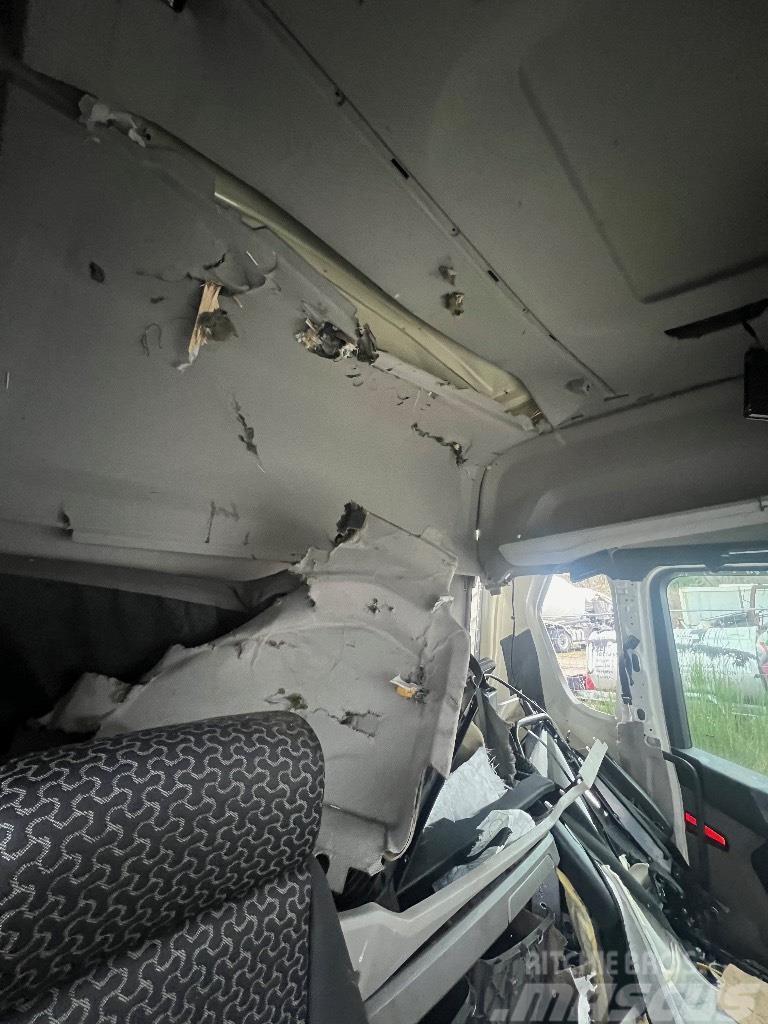 Scania R 410 *ACCIDENTE*DAMAGED*UNFALL* Vetopöytäautot