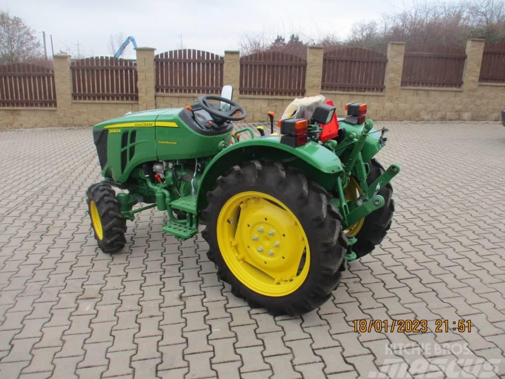 John Deere 3028 Traktorit