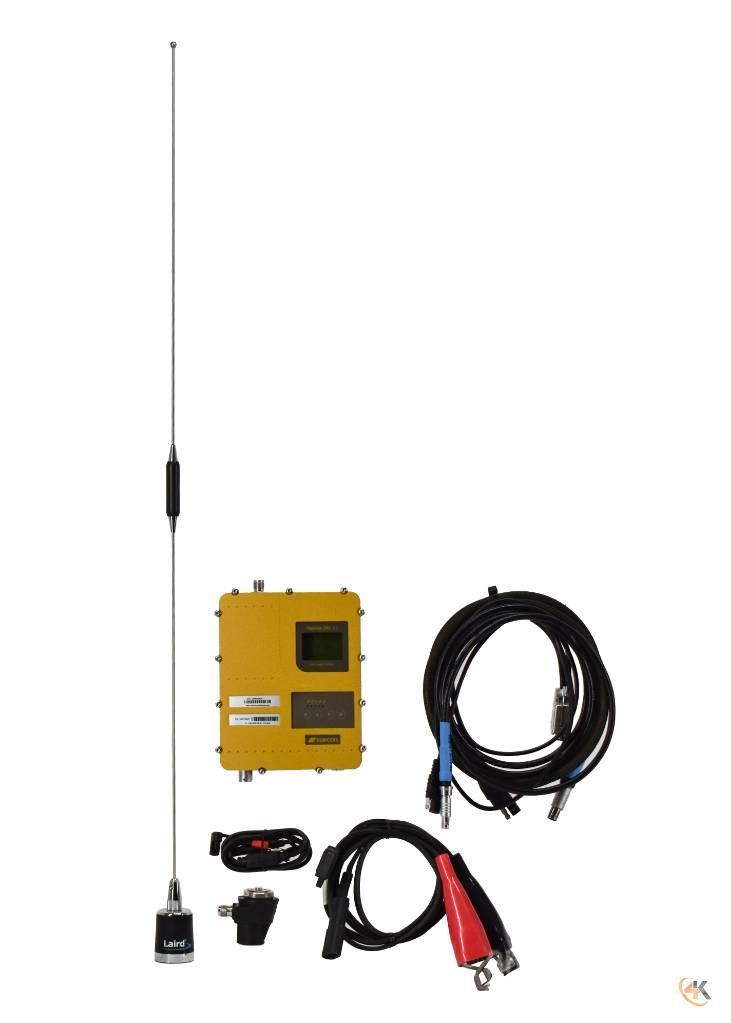 Topcon SRL-35 450-470 MHz 35 Watt External Radio Kit Muut
