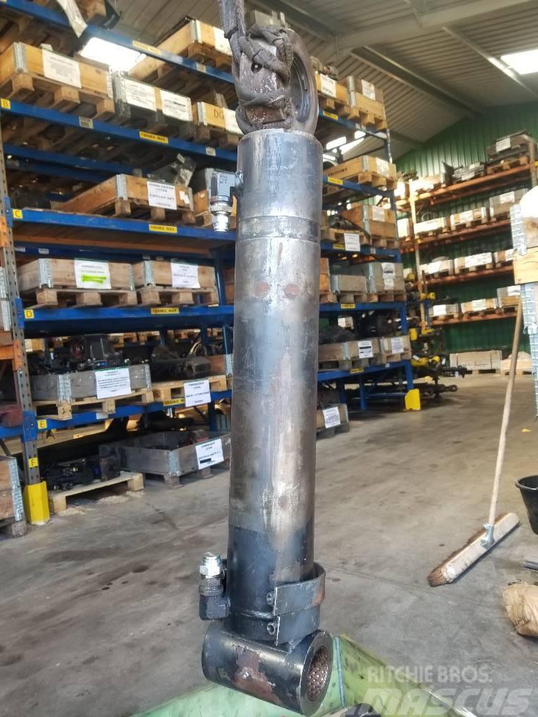 Ponsse Wisent Main Lift Cylinder Hydrauliikka