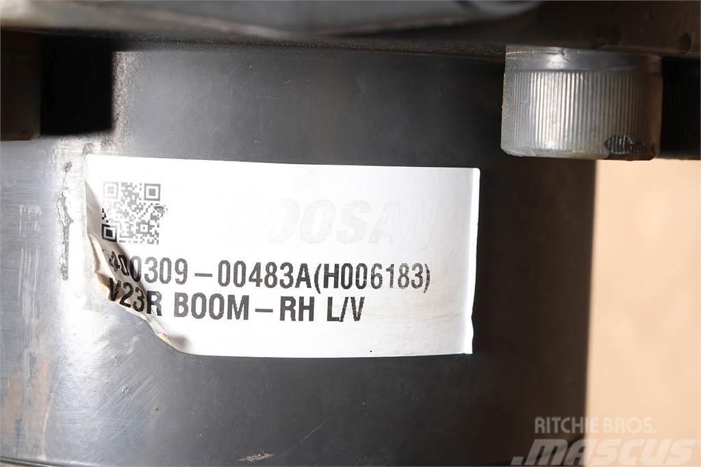 Doosan Daewoo DX235LCR-5 Hydraulic Cylinder Hydrauliikka