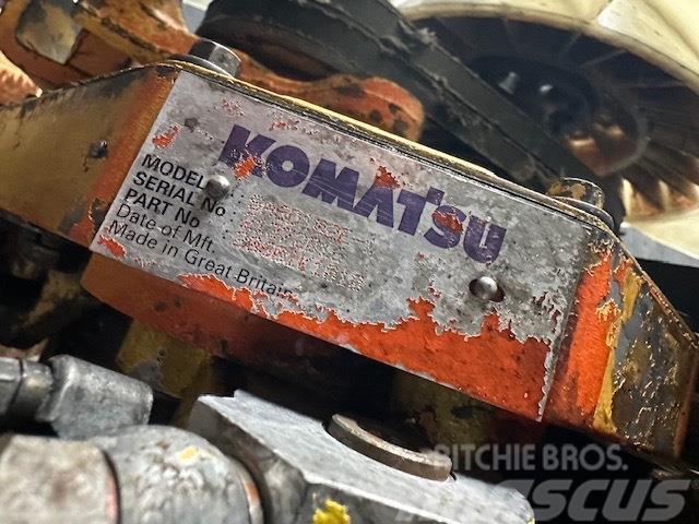 Komatsu SA6D102E-01 Moottorit