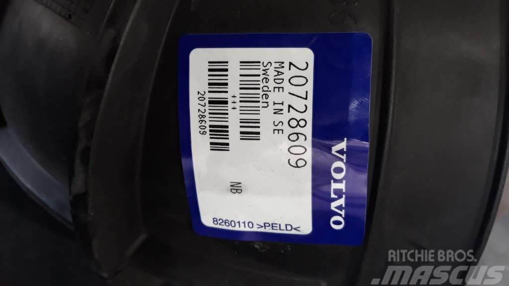 Volvo AIR INTAKE 20728609 Moottorit