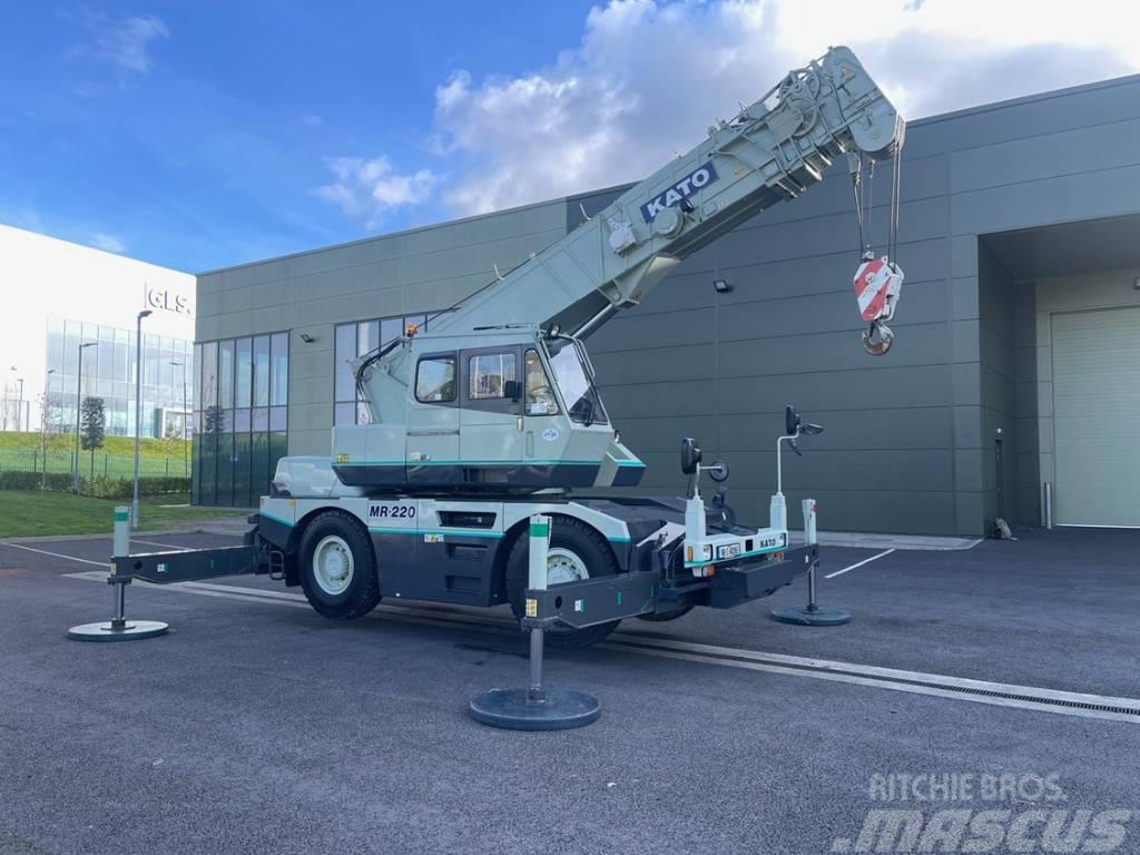 Kato MR220 City Crane - Only 203 kms from NEW !!! Mobiilinosturit