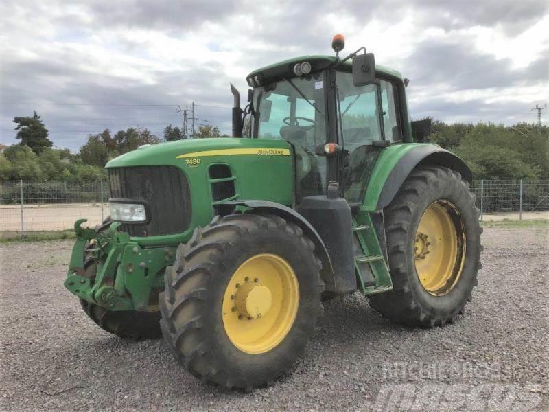 John Deere 7430 Premium Traktorit