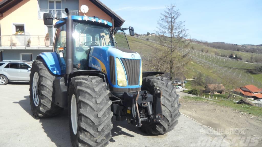 New Holland TG 285 Traktorit