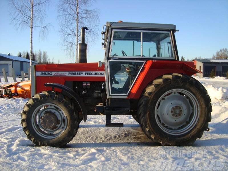 Massey Ferguson 2620 Traktorit