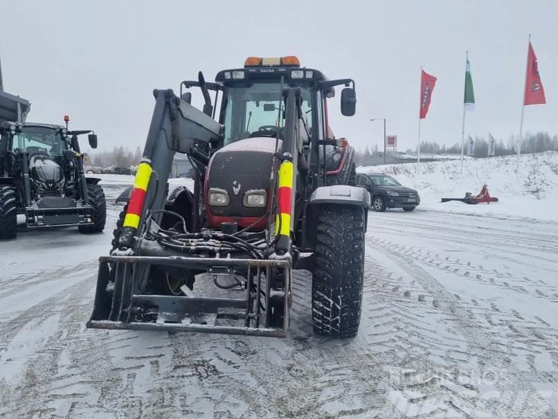 Valtra N121 ADVANCE Traktorit