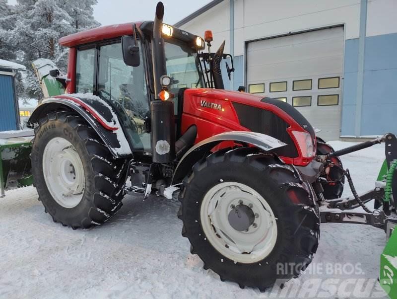Valtra N123 H5 Traktorit