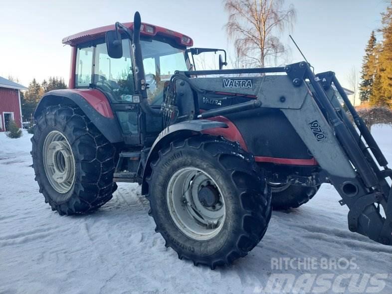 Valtra T120 Traktorit