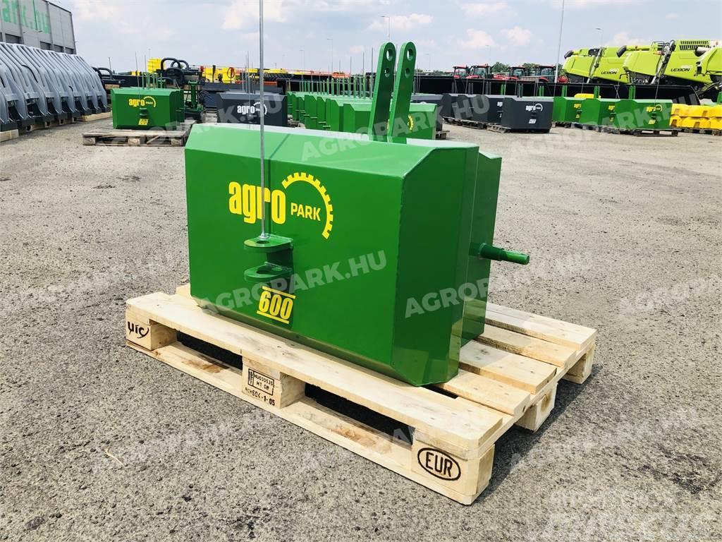  600 kg front hitch weight, in green color Etupainot