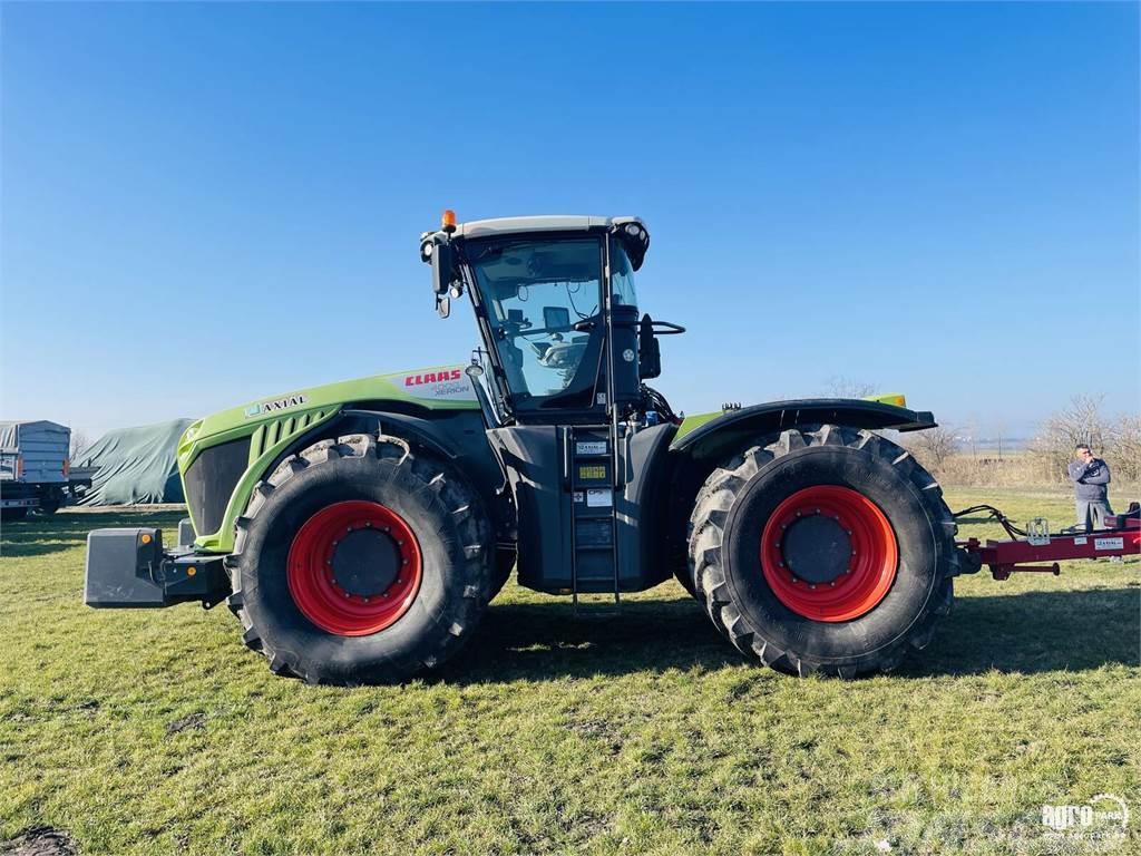 CLAAS Xerion 4000 TRAC Traktorit
