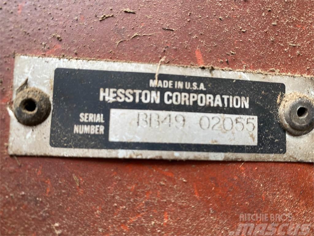 Hesston 4900 Kanttipaalaimet