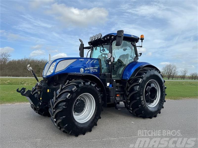 New Holland T7.270 AC BLUEPOWER Traktorit