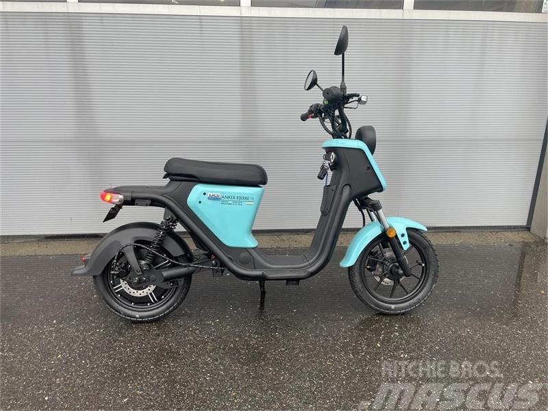  Niu  Uqi Sport 30 km/t el scooter fabriksny Henkilöautot